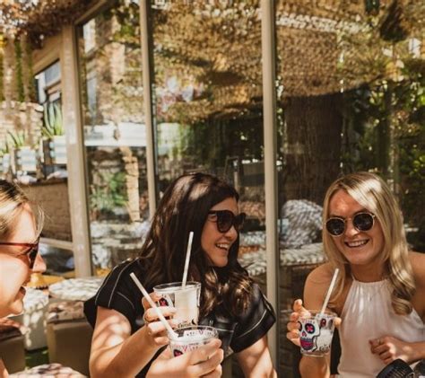 Bottomless Brunch in Chelsea .